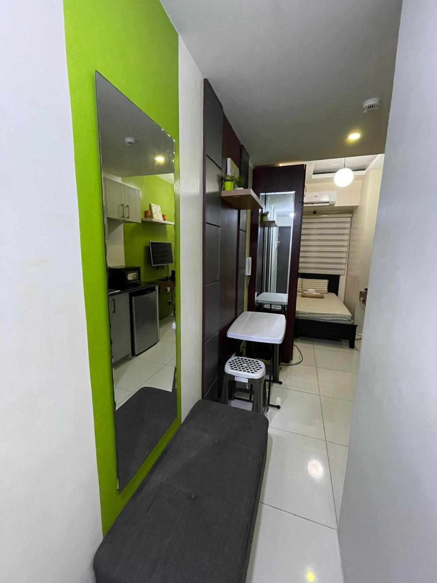 Green Residences Stays By Pbyy Manila Esterno foto